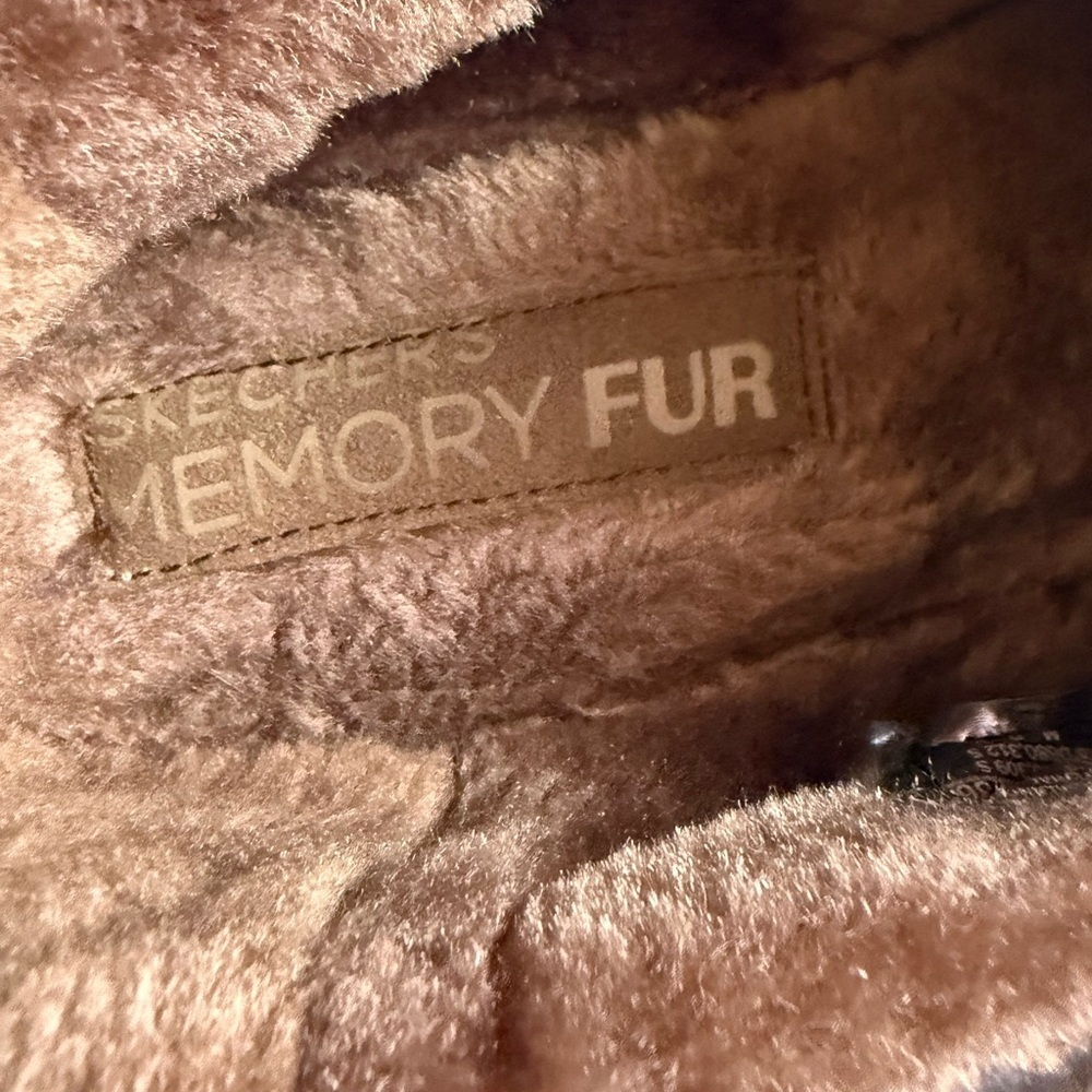 Skechers Memory Form Fit Slip-On Loafer Brown Suede Faux Fur Lined comfy 7.5 - Picture 3 of 13